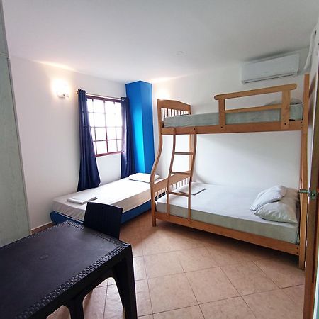 Hostal Yaku Montañita Esterno foto