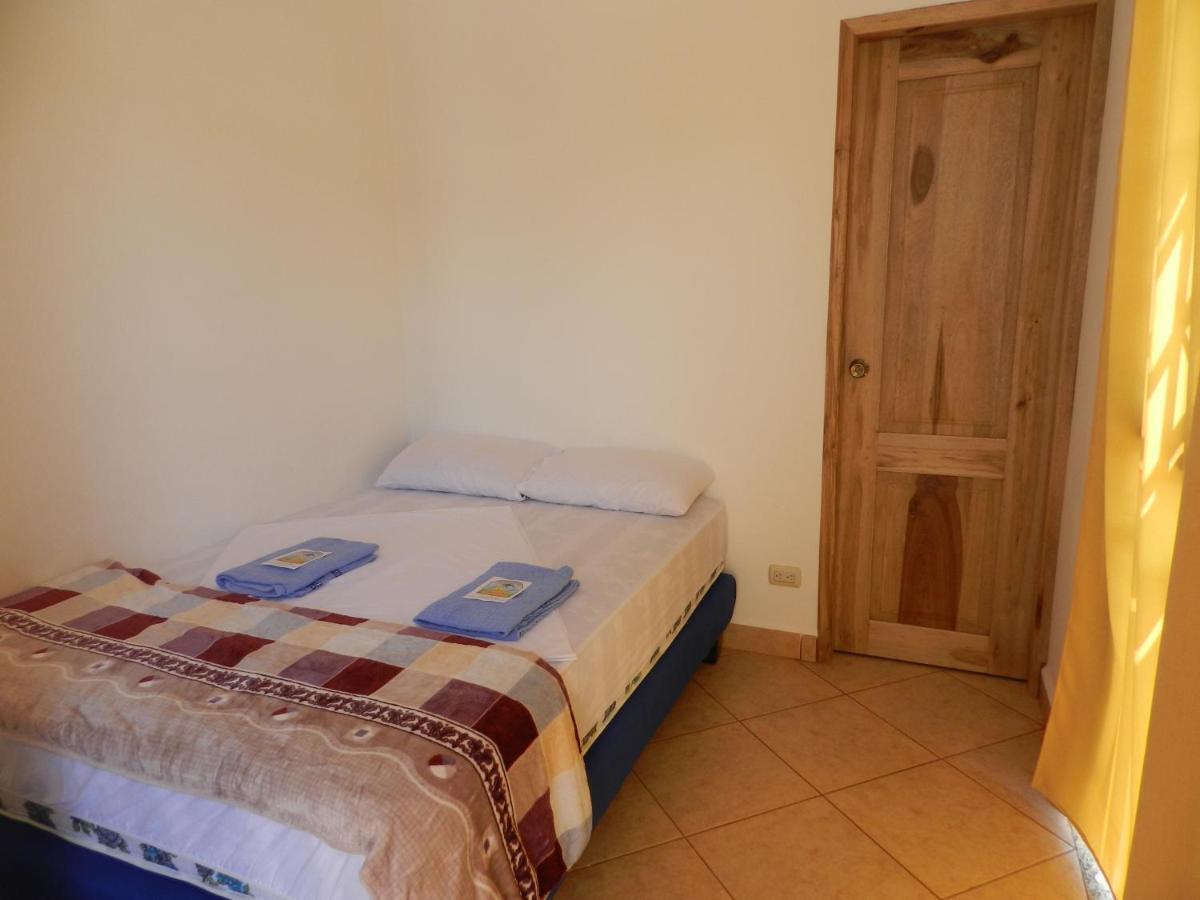 Hostal Yaku Montañita Esterno foto