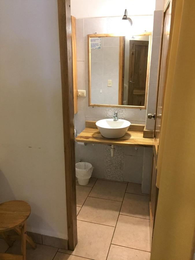 Hostal Yaku Montañita Esterno foto